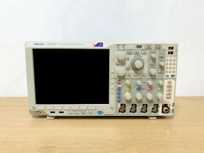Осциллограф смешанных сигналов с анализатором спектра Tektronix MDO4104-3